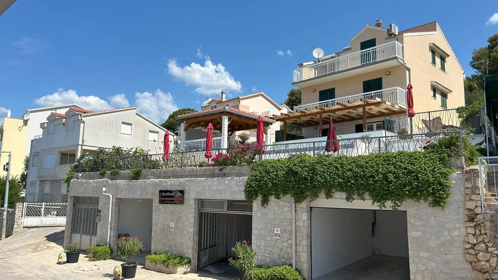 Apartments Zora تروغير كرواتيا
